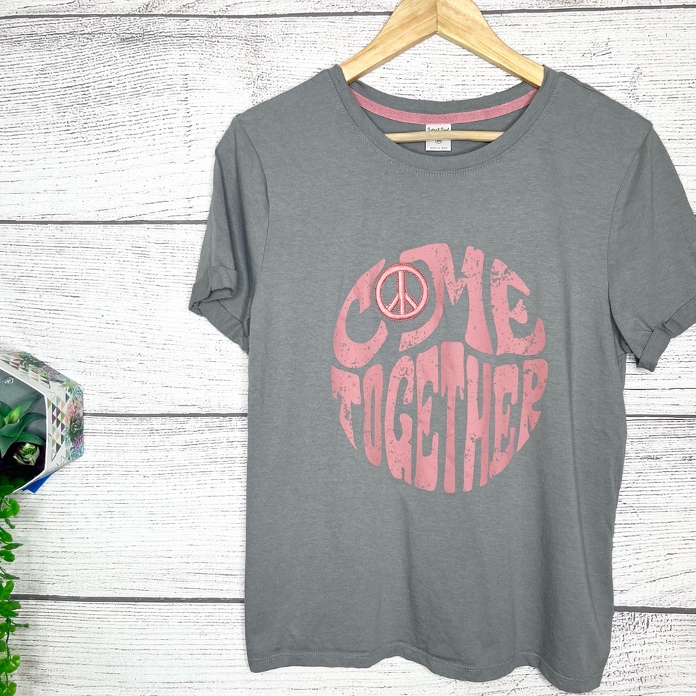 Sweet Soul Clothing Gray Pink 'Come Together' Peace Sign Graphic Tee Size Medium